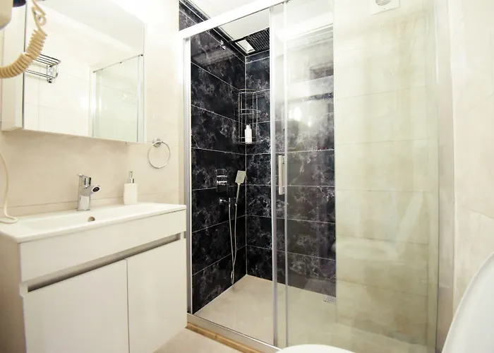 Eroglu フェティエ